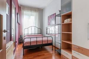 Bilocale con balcone in zona Porta Genova FS M2
