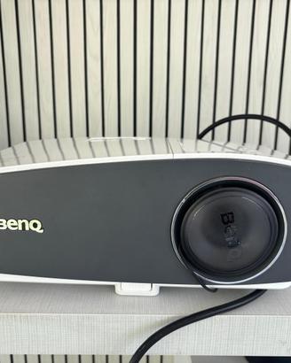 Telo e proiettore Benq