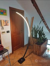 LAMPADA A LED MODERNA
