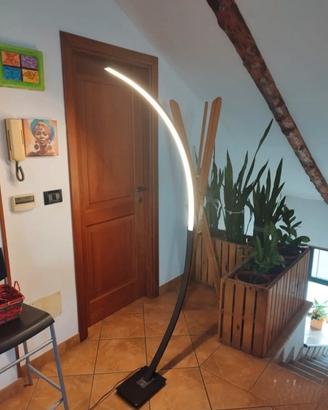 LAMPADA A LED MODERNA