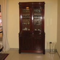 Antiquariato credenza francese antica