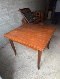 Tavolo a libro in noce