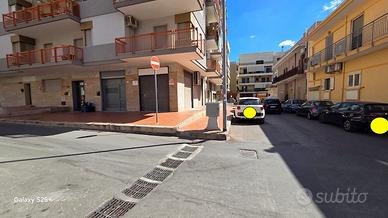 Massafra locale commerciale
