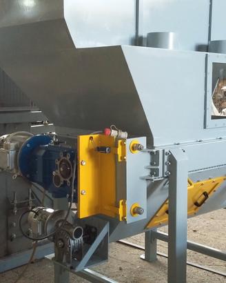 Trituratore Industriale Monorotore con Tramoggia