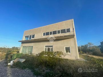 CAPANNONE A ROSCIANO