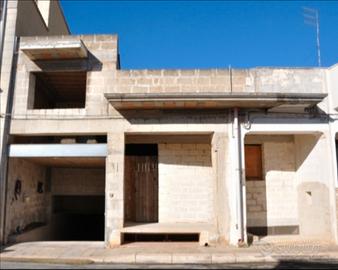 Casa indipendente con garage