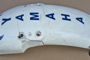 PARAFANGO ANTERIORE USATO DA RIPARARE per YAMAHA