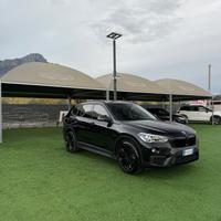 Bmw X1 sDrive18d xLine TOTAL BLACK