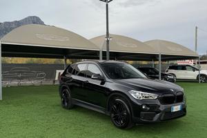 Bmw X1 sDrive18d xLine TOTAL BLACK