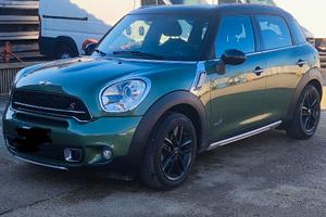 Mini country man ad. All 4