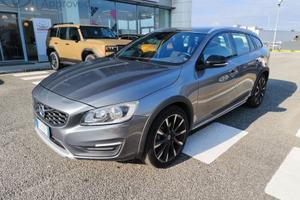 Volvo V60 Cross Country D3 Momentum