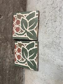 Mattoni in cemento con decorazioni