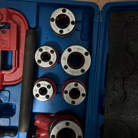 Kit filiera manuale BSPT 1/4  1 1/4” con tagliatub