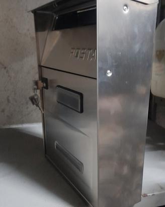 Cassetta portalettere 