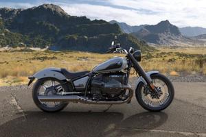 BMW R 18 Blacked Out