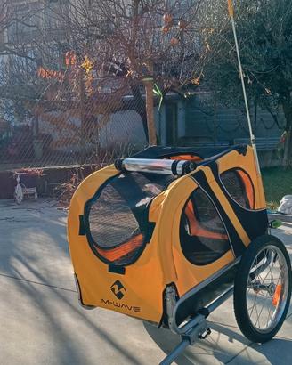 Rimorchio per cani, trainato da bicicletta. 