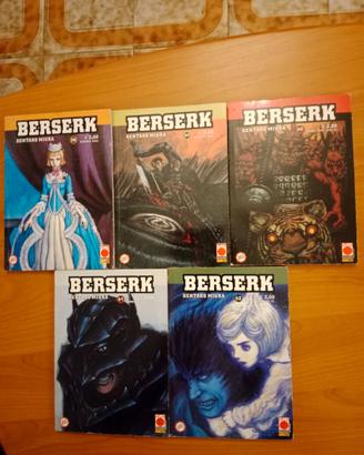 Berserk di Kentaro Miura e pupazzo