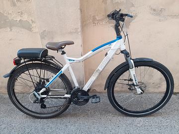 Bici MTB elettrica 