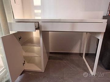 Scrivania IKEA bianca + sedia girevole COME NUOVE