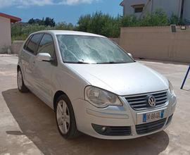 VOLKSWAGEN Polo 1.4/80CV TDI 5p. Sportline