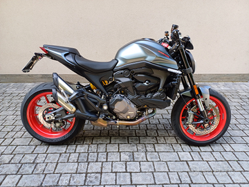 Ducati Monster 937 Plus