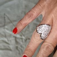anello guess