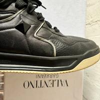 Valentino One Rockstud 43