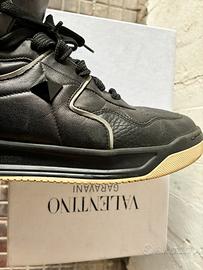 Valentino One Rockstud 43