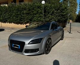 AUDI TT 2.0 tsfi 200cv impianto GPL