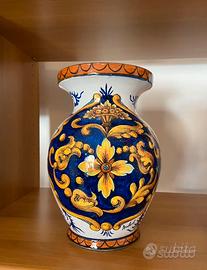 Vaso dipinto a mano