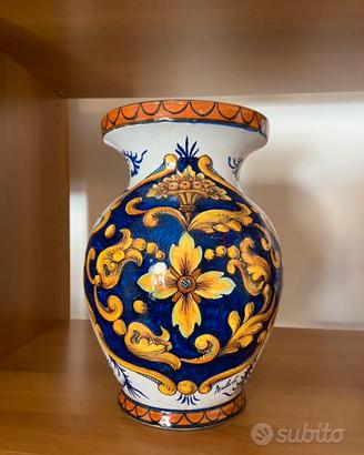 Vaso dipinto a mano