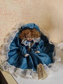 Bambolina porcellana