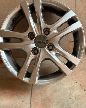 Cerchi in lega 16”