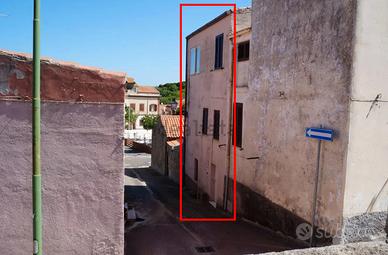 Casa (cielo-terra) e terreno a Banari (SS)