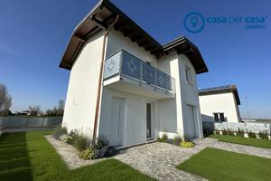 Villa singola in classe A4, anno 2025.