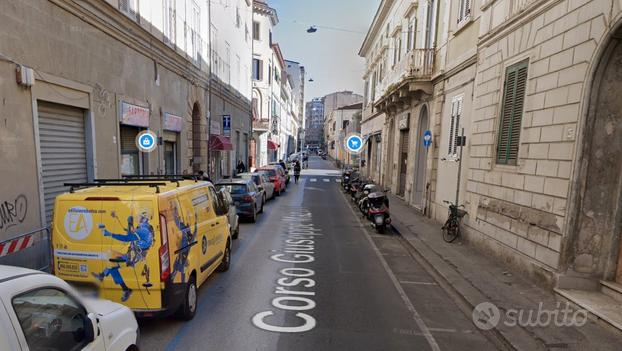 Ampio appartamento a livorno - zona porta a mare