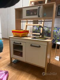 Cucinetta per bambini in legno