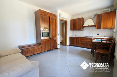 2 LOCALI A CORNAREDO