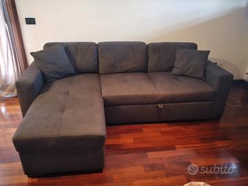 Divano in nabuk grigio scuro