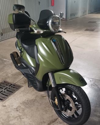 Beverly 500 verde militare 