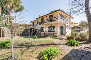 Villa Bifamiliare totalmente ristrutturata