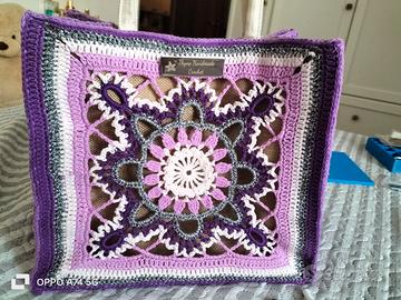 borsa fatta a mano uncinetto 💜🩷🧶