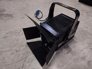 illuminatore  teatrale marca Spotlight 1000/1200 w