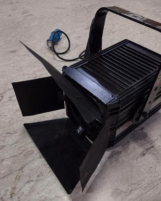 illuminatore  teatrale marca Spotlight 1000/1200 w