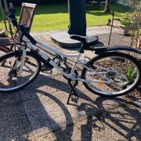 Bici trekking bambino BTWIN