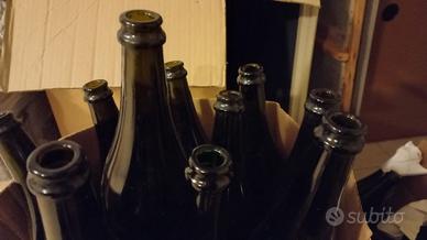 98 bottiglie da vino da 750 mL con fondo spesso