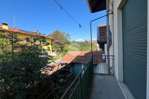 CASA INDIPENDENTE A BENNA