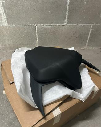Sellino, piu piastra Aprilia Rs/Tuono 660