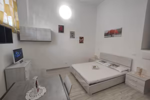 Appartamento monolocale 35mq arredato Via Trilussa