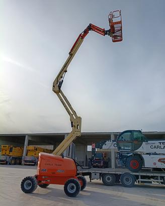 JLG 520AJ (2015) | 3.000 ore | €24.300 + IVA